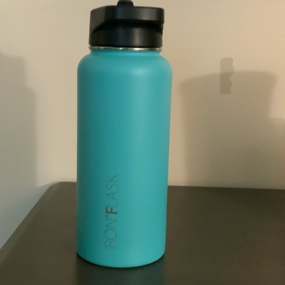 Iron Flask Teal Water Bottle - Picture 1 of 4